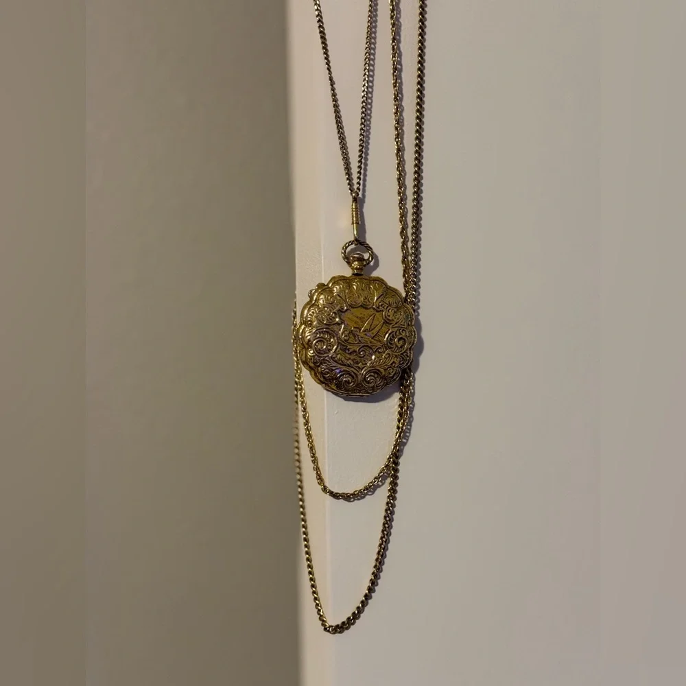 VTG 70s Goldette Statement Pendant Layered Necklace Pocket Watch Style Locket - Picture 2 of 9